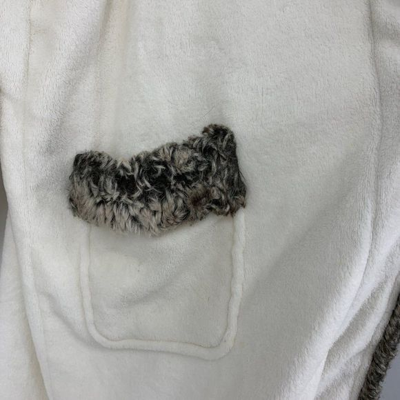 Pottery Barn Gray Ombre Faux Fur Robe Initials JK Custom White Plush M 2608 EUC - Picture 8 of 11